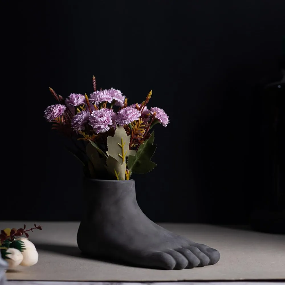 URBAN FOOT CONCRETE VASE MATT FINISH - CHARCOAL GREY
